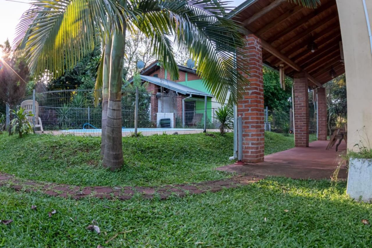 Cabanas Mama Rosa Puerto Iguazu Exterior photo